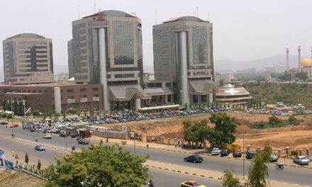 Nigéria: Levée de fonds de 700 millions de dollars auprès de bailleurs internationaux