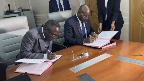 Congo : la Banque africaine de développement et le gouvernement signent deux accords de dons pour renforcer l’accès à l’énergie