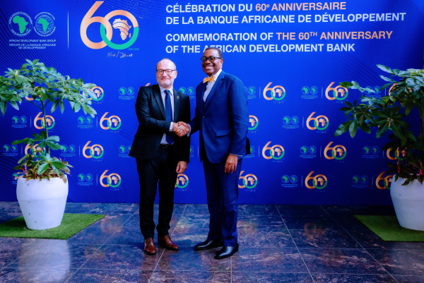 La Banque africaine de développement et l’Agence française de développement renforcent leur partenariat pour soutenir les jeunes entrepreneurs en Afrique