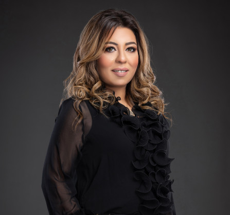 La vice-présidente d’APO Group pour les relations publiques et les communications stratégiques, Rania El-Rafie, remporte le prix de la Femme la plus innovante de l’année 2025 aux Middle East & North Africa Stevie® Awards