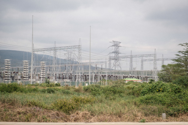 Afrique de l’Est : l’autoroute électrique Éthiopie-Kenya façonne une connectivité régionale avec le soutien de la Banque africaine de développement