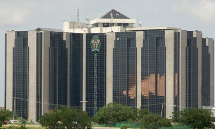 Nigéria: Quand la banque centrale se braque contre les impôts
